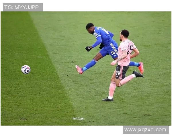 南京足球队近期状态分析与未来发展展望聚焦足球热潮 南京足球队近期状态分析与未来发展展望聚焦足球热潮