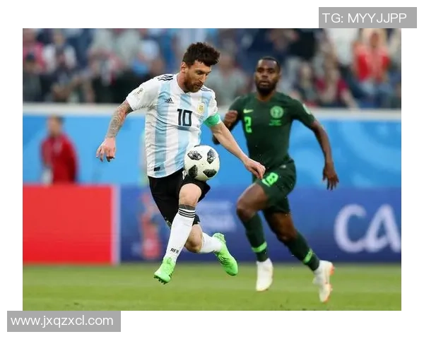 掌握足球颠球技巧的秘诀提升你的球技与控球能力的全面指南 掌握足球颠球技巧的秘诀提升你的球技与控球能力的全面指南