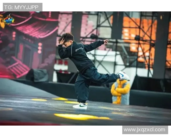 武汉街舞队的阵地战揭秘:探索街舞文化的深度与魅力 武汉街舞队的阵地战揭秘:探索街舞文化的深度与魅力