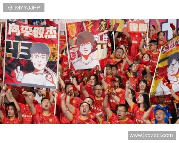 足球加油口:激励球迷热情助力球队奋勇争先的精神家园 足球加油口:激励球迷热情助力球队奋勇争先的精神家园
