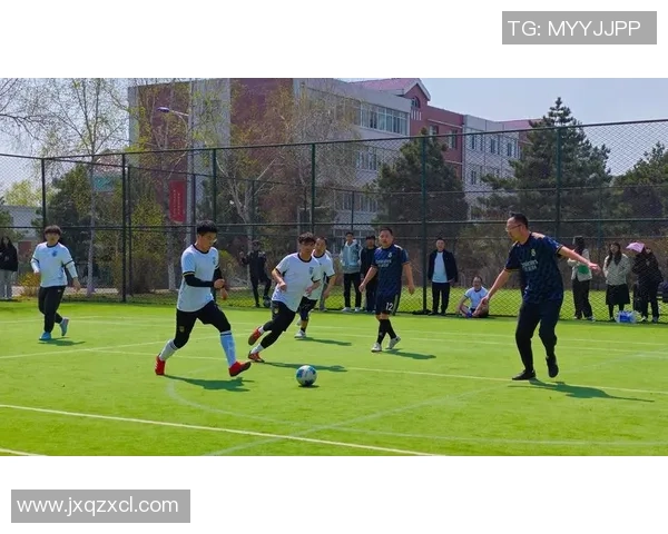 足球XS：探索足球世界的无限可能与激情，带你领略赛场上的每一个精彩瞬间