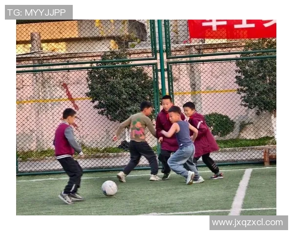 足球石骏欢带你领略激情四射的绿茵场景与无尽的运动魅力